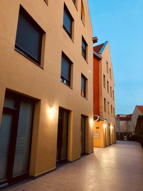 Varadi Antal Utca Pécs Exterior photo